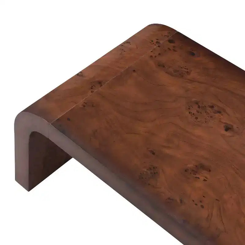 Table basse moderne Arden Cascade à bords incurvés