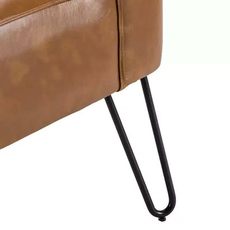 Chaise d'appoint contemporaine Eustacio en similicuir touffeté avec pieds en métal